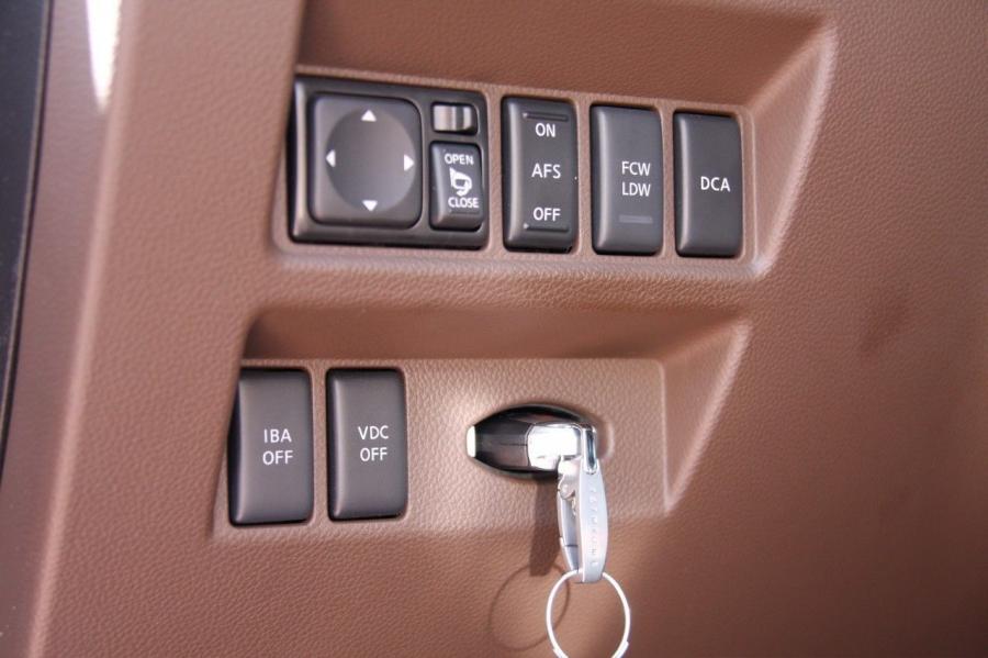 Как настроить автоматическое складывание зеркал инфинити qx60 - фото